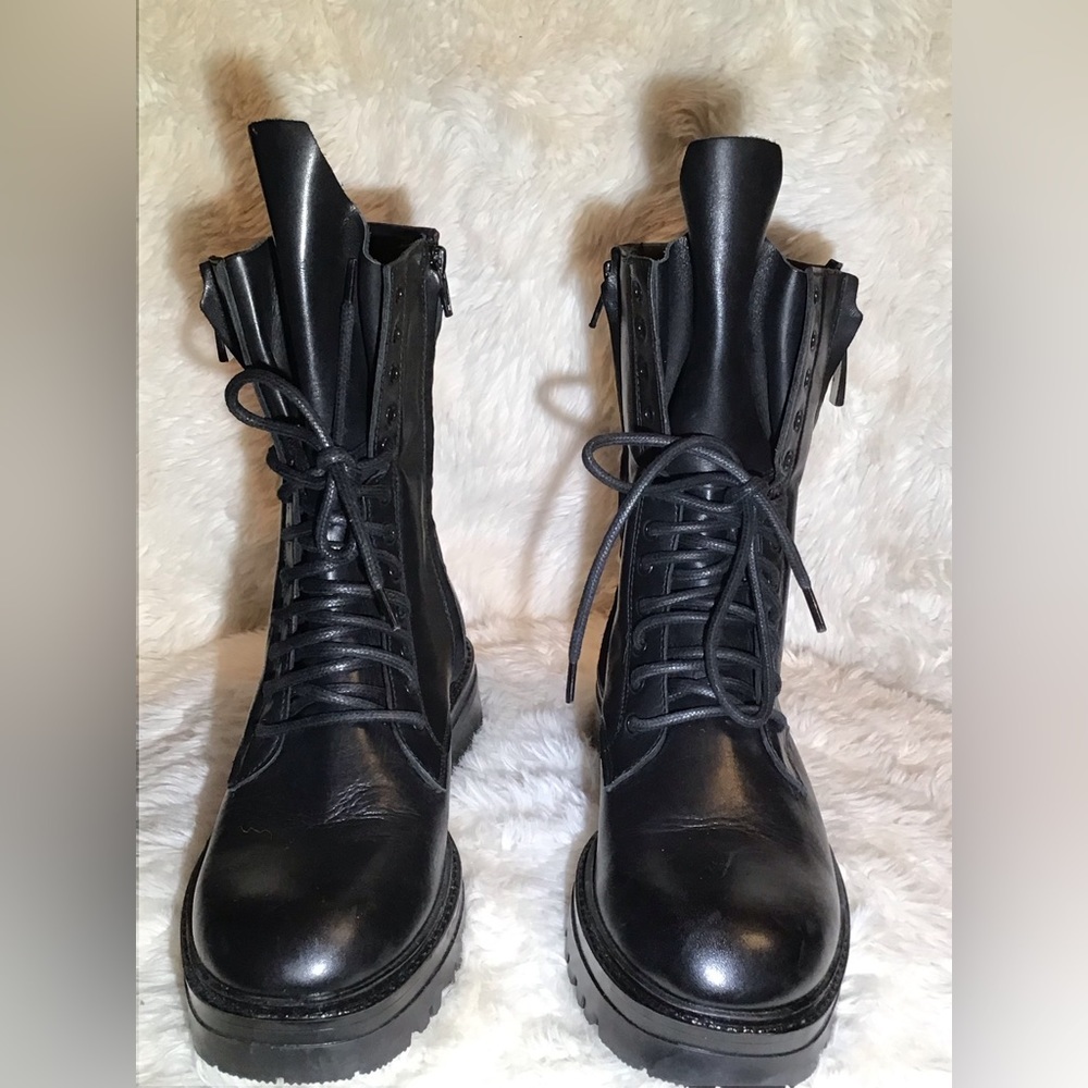 L’idea by Lori women’s black leather lace up boots size 8